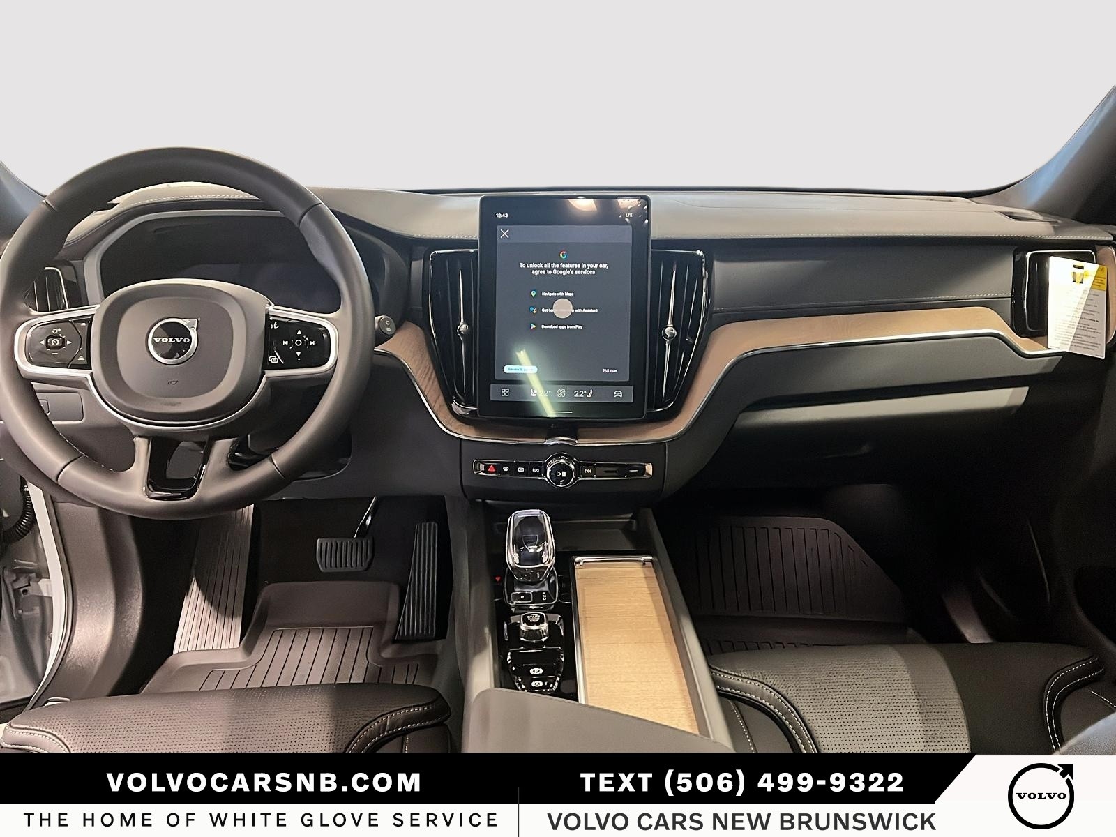 2026 Volvo XC60 B5 Ultra Dark Theme