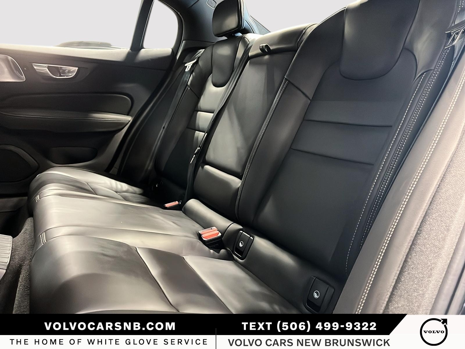 2025 Volvo S60 Plug-In Hybrid T8 Ultra Black Edition