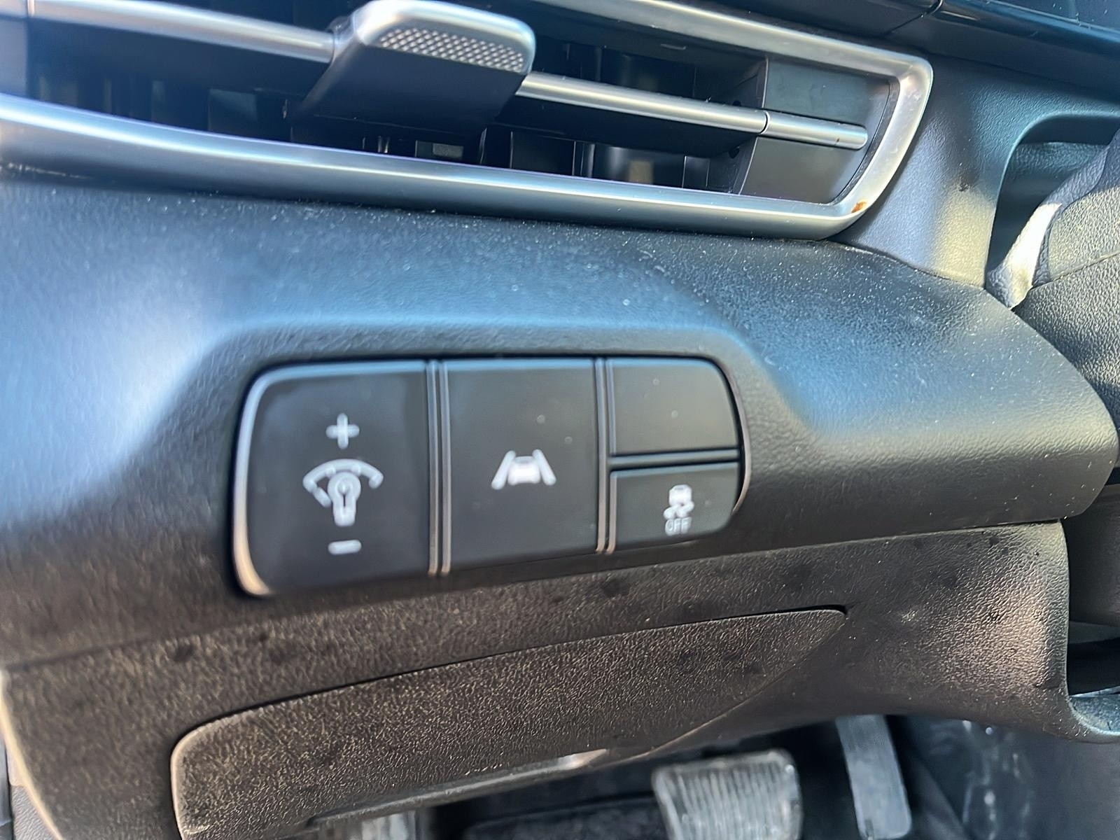 2023 Hyundai Elantra Preferred w/Tech Package