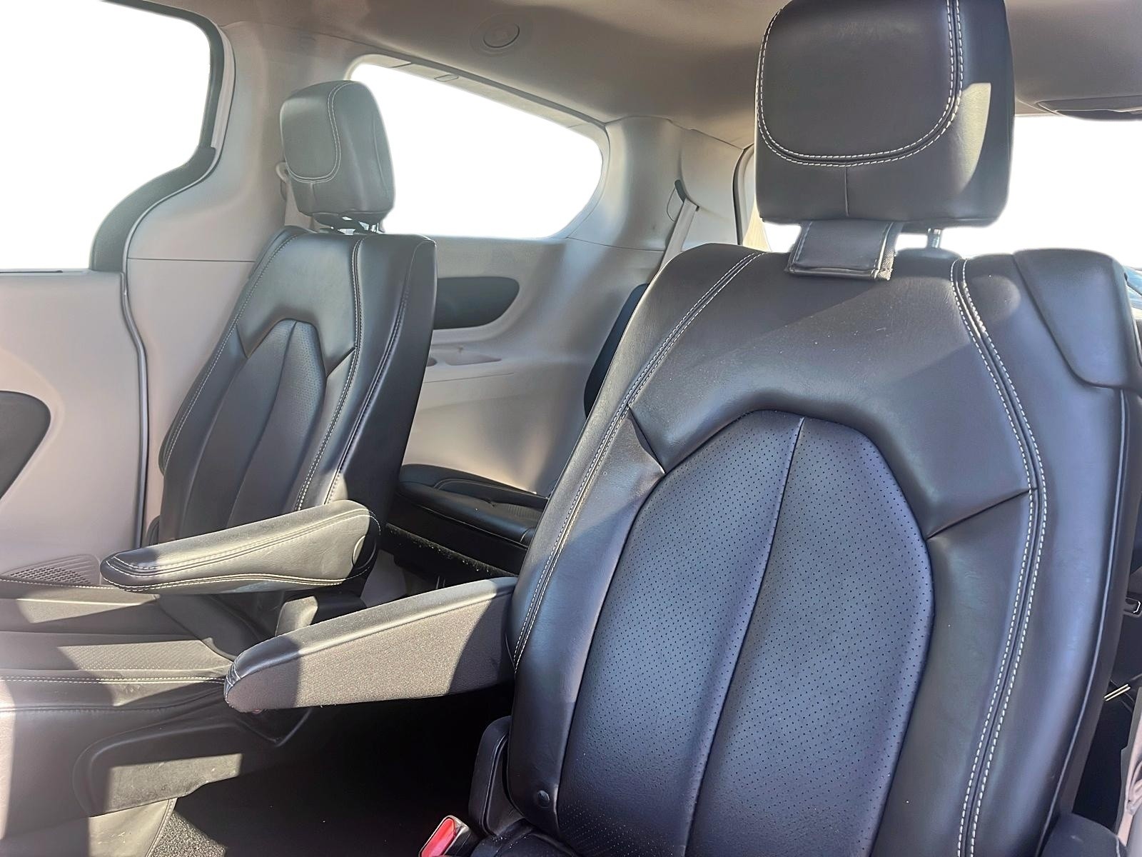 2023 Chrysler Pacifica Touring-L