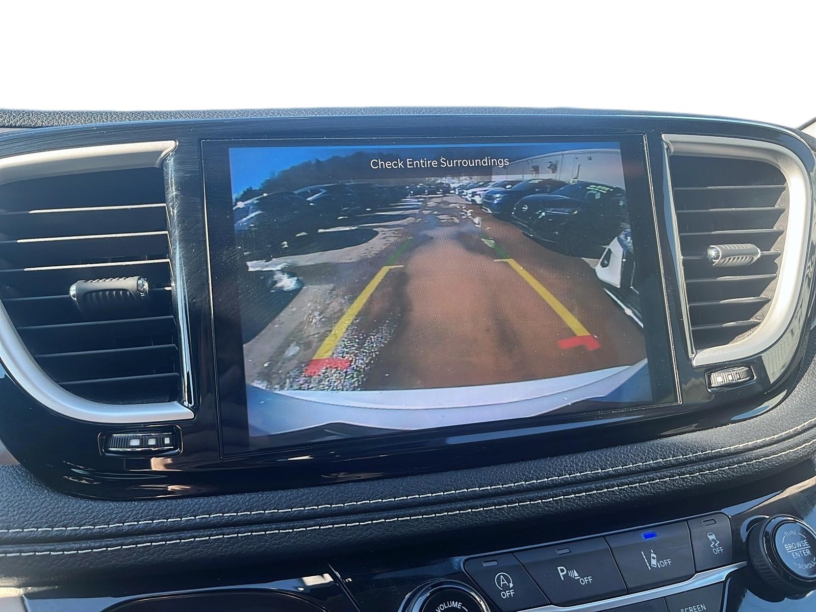 2023 Chrysler Pacifica Touring-L