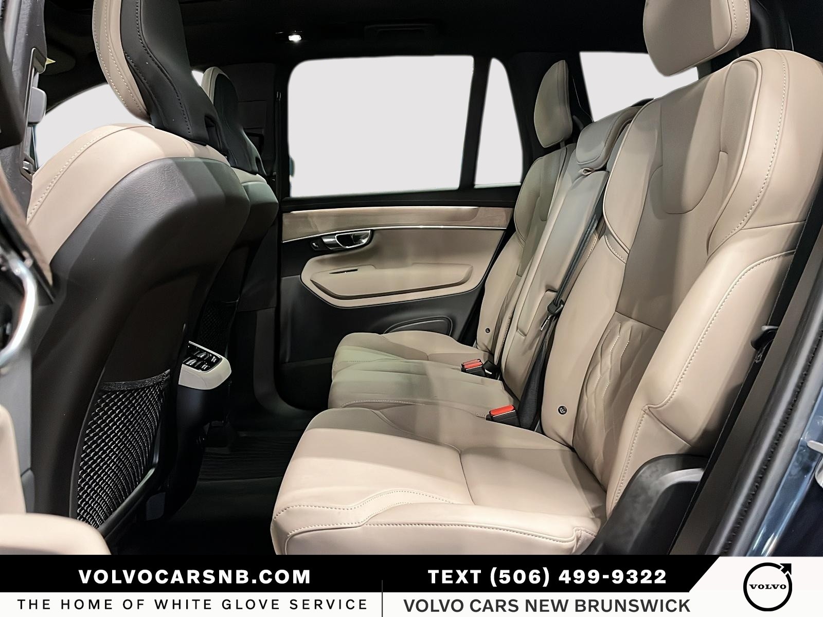 2025 Volvo XC90 B6 Core Bright Theme