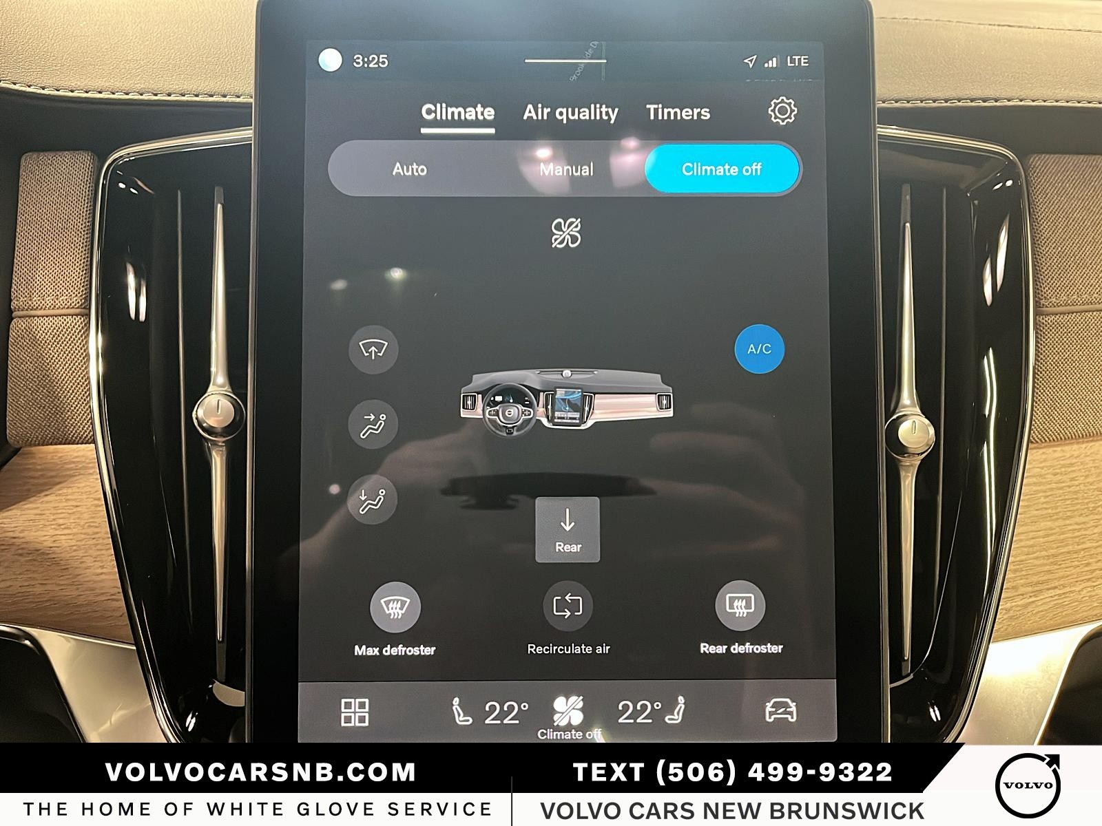 2025 Volvo XC90 B6 Core Bright Theme