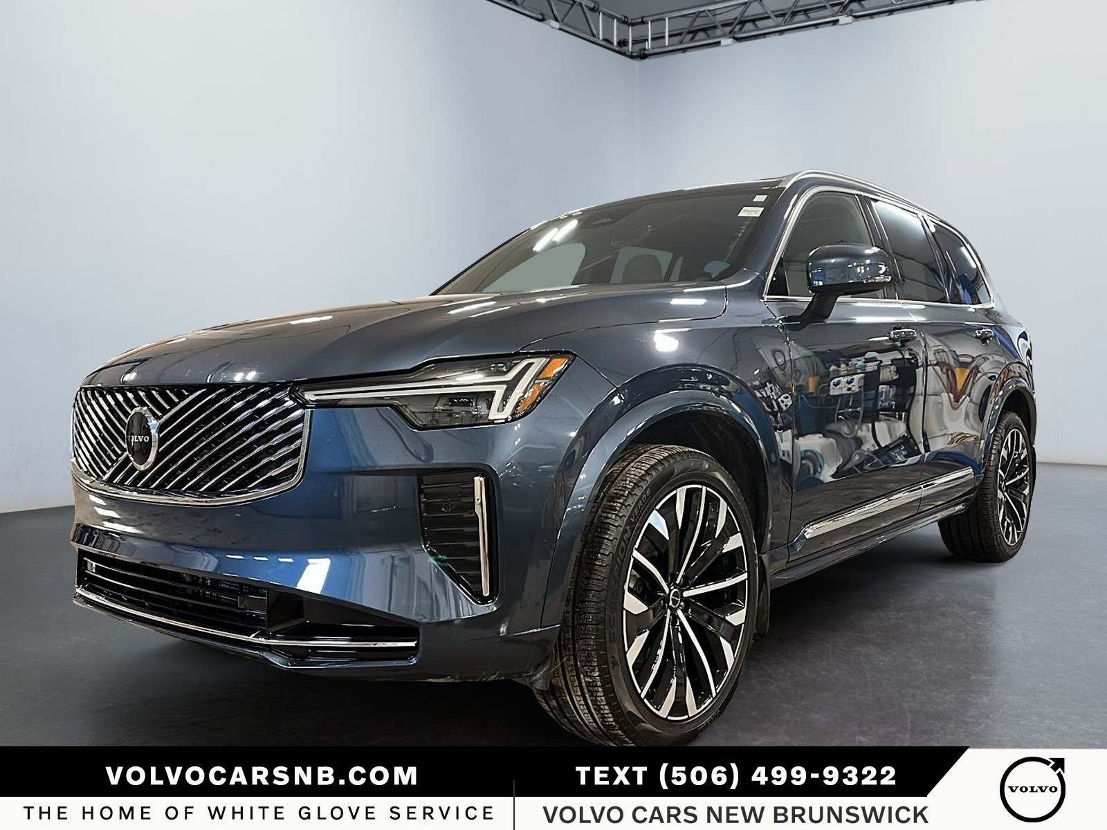 2025 Volvo XC90  B6 Core Bright Theme