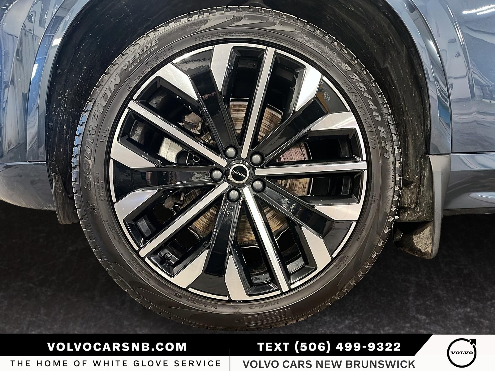 2025 Volvo XC90 B6 Core Bright Theme