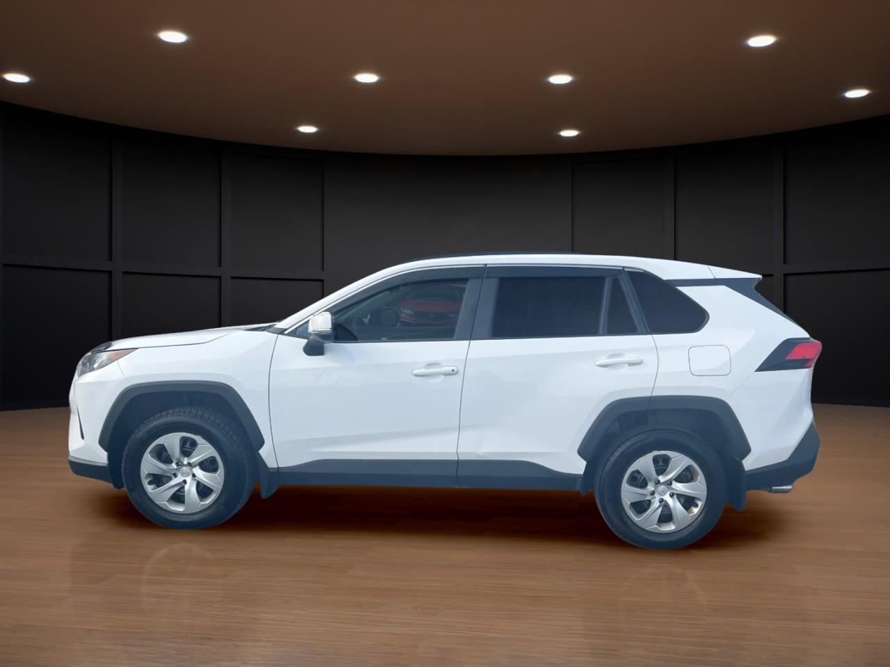 2021 Toyota RAV4 LE AWD