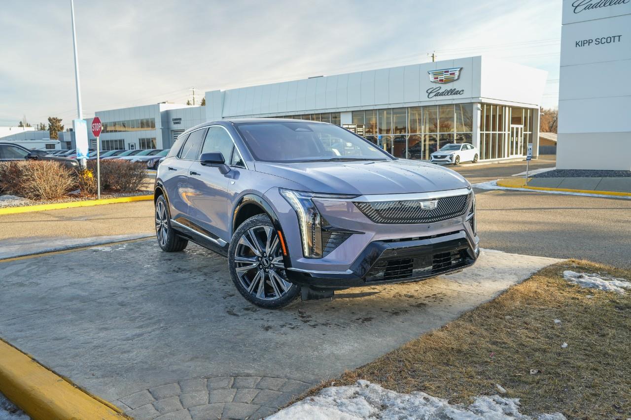 2026 Cadillac OPTIQ Premium Luxury AWD