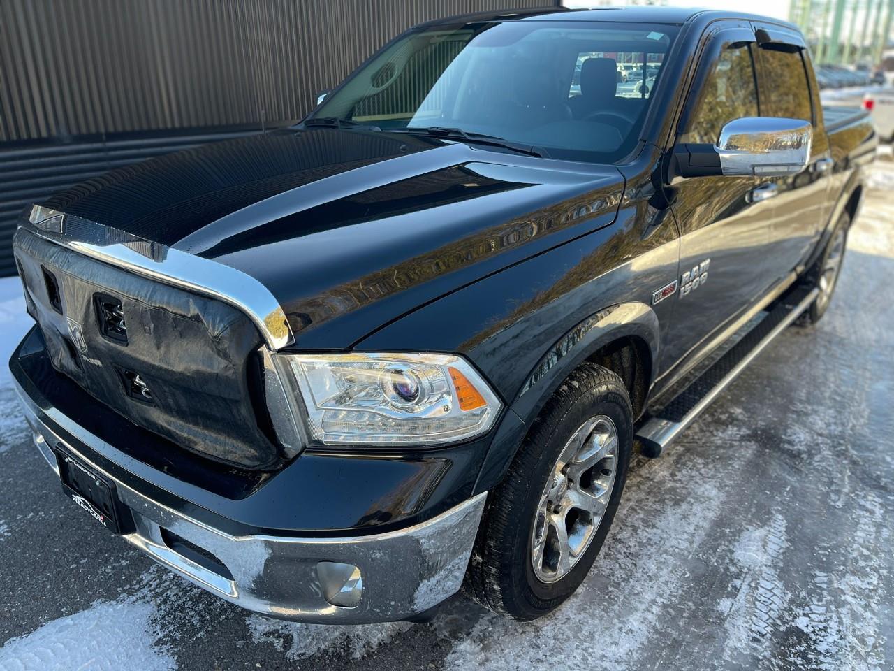 RAM 1500 Laramie Crew Cab 4WD 2017