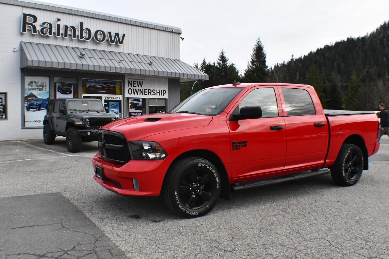 2023 RAM 1500 Classic Tradesman Crew Cab 4WD