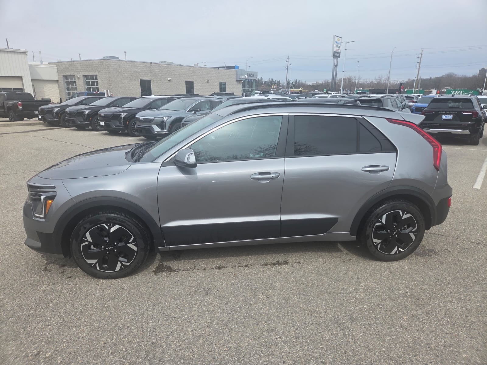 used 2025 Kia Niro EV car, priced at $37,100