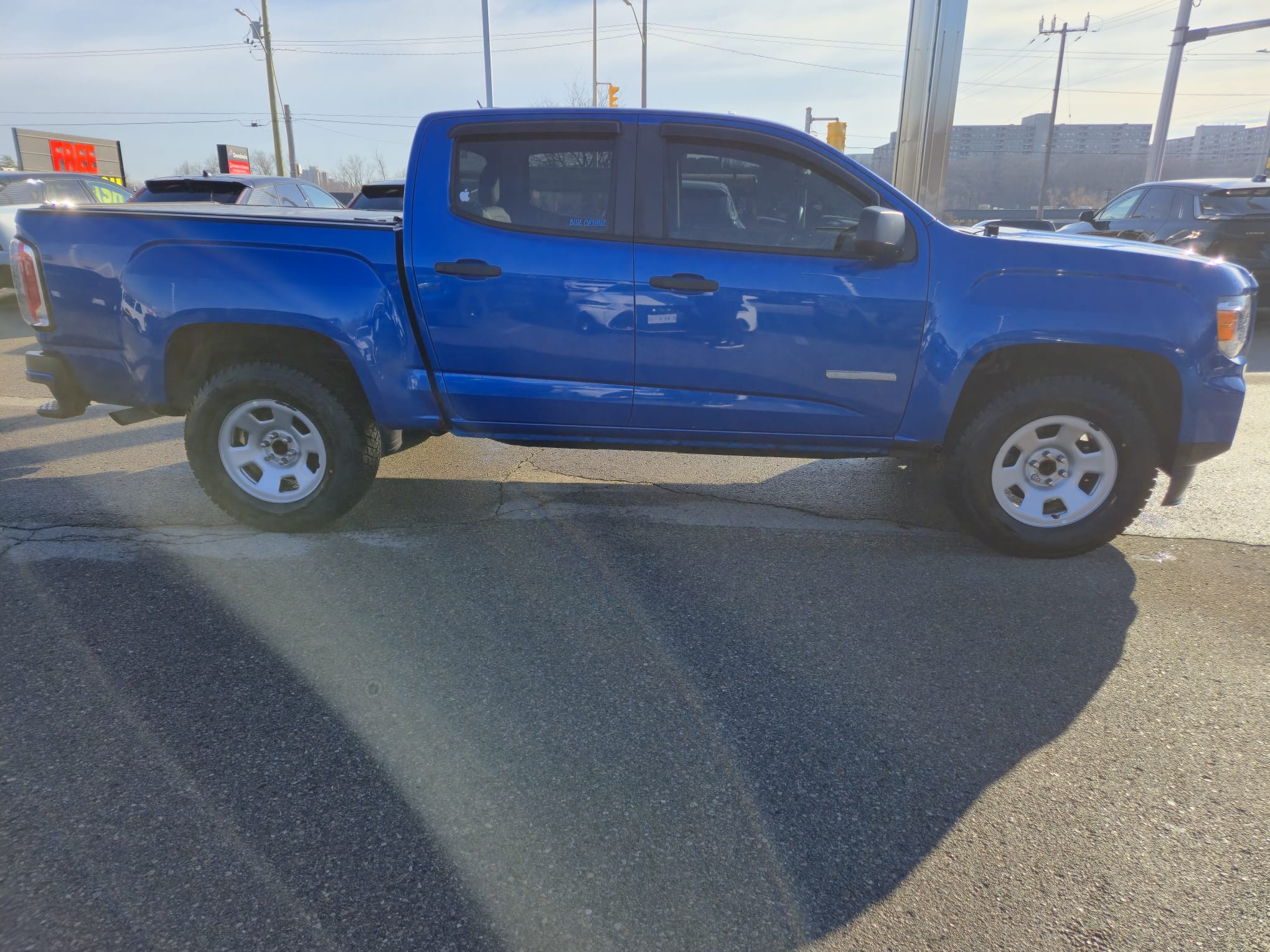 used 2022 GMC Canyon car, priced at $35,400