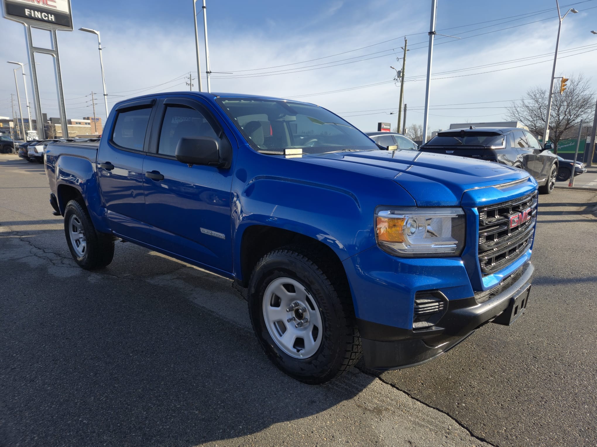 used 2022 GMC Canyon car, priced at $35,400