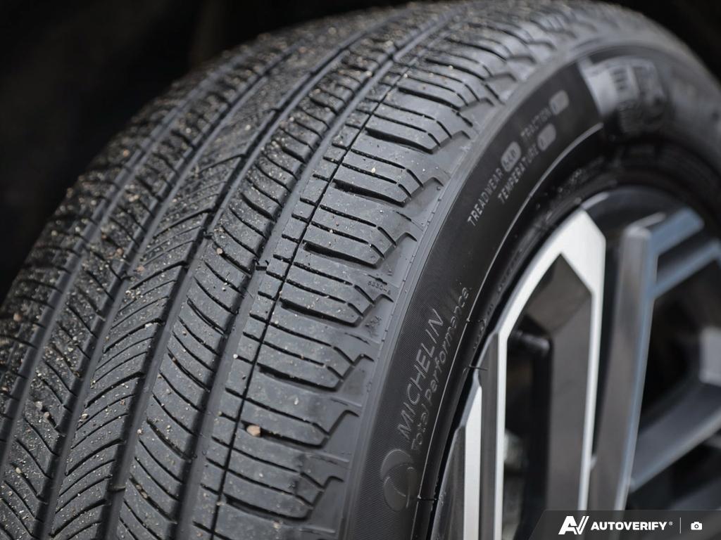 used 2025 Hyundai Tucson Hybrid car, priced at $47,597