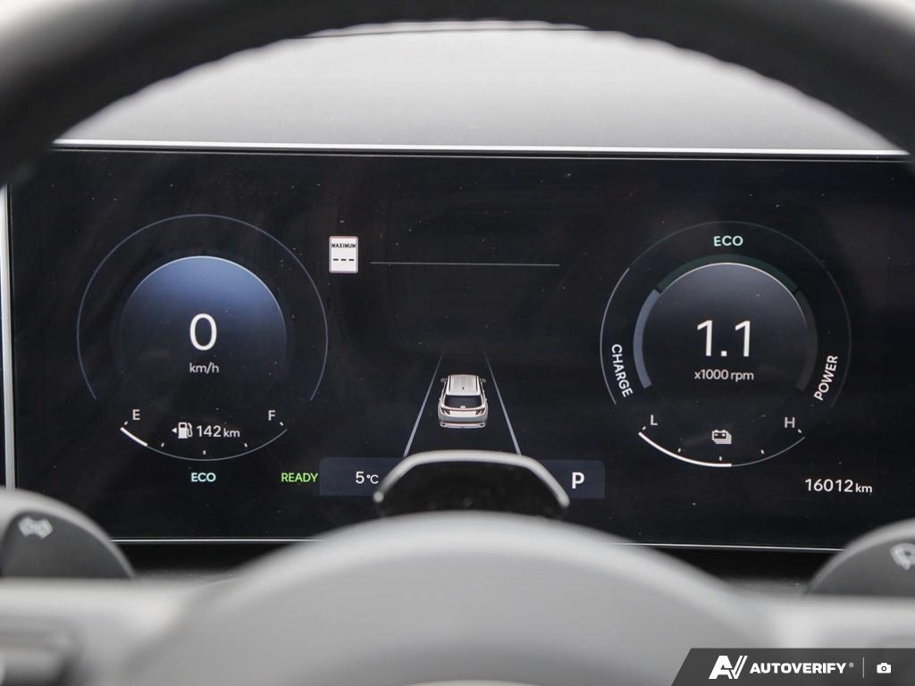 used 2025 Hyundai Tucson Hybrid car, priced at $47,597