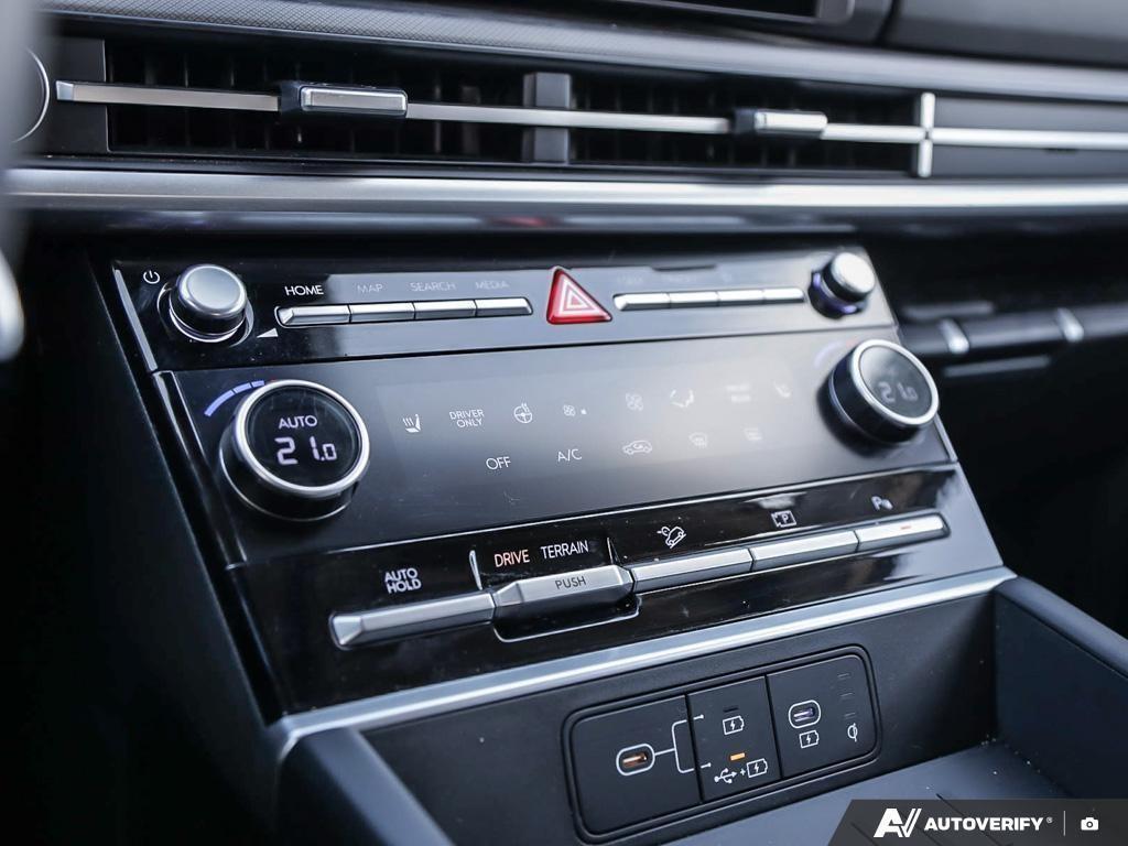 used 2025 Hyundai Santa Fe HEV car, priced at $47,597