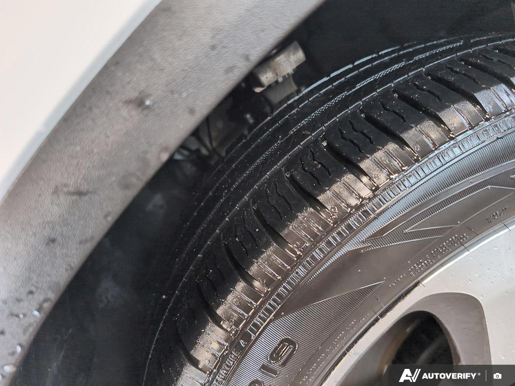 used 2019 Mercedes-Benz GLC 300 car, priced at $23,900