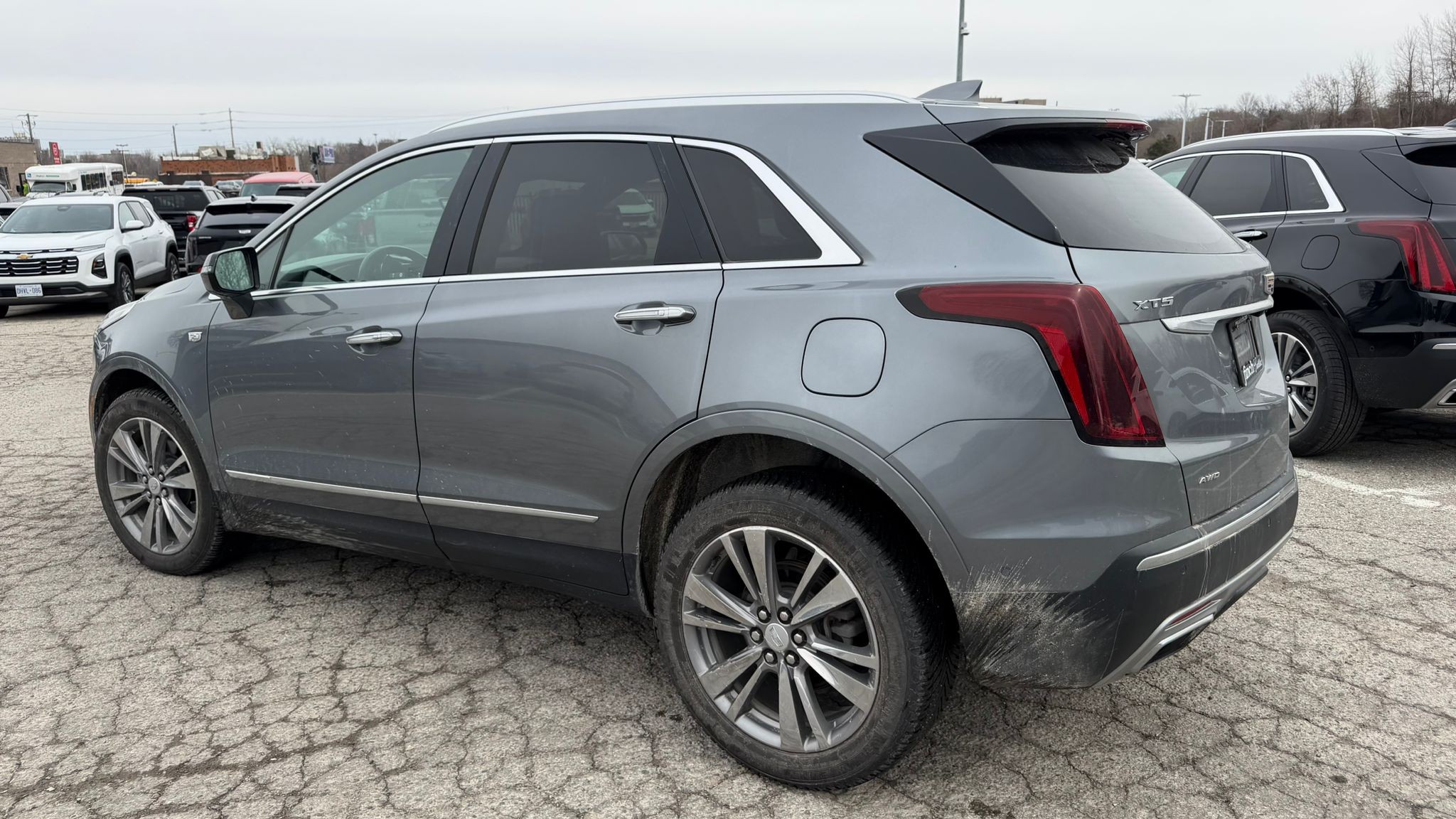 used 2022 Cadillac XT5 car, priced at $31,250