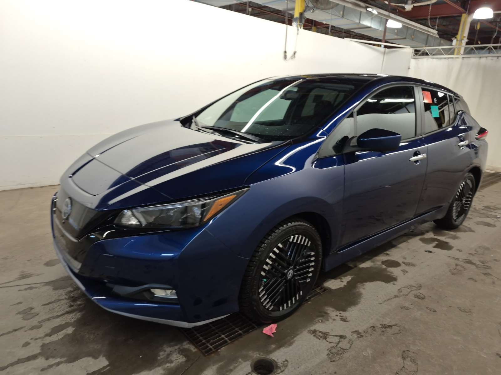 2024 Nissan LEAF SV Plus FWD