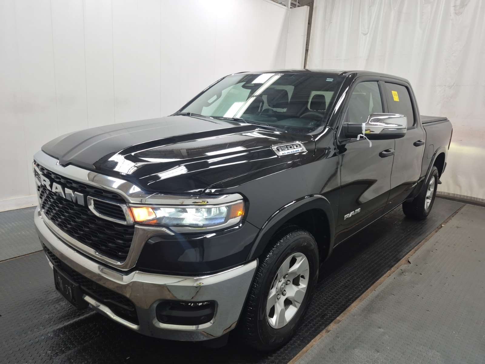 2025 RAM 1500 Big Horn Crew Cab 4WD