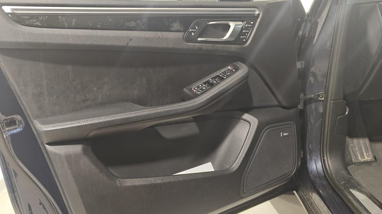 used 2018 Porsche Macan car, priced at $29,977