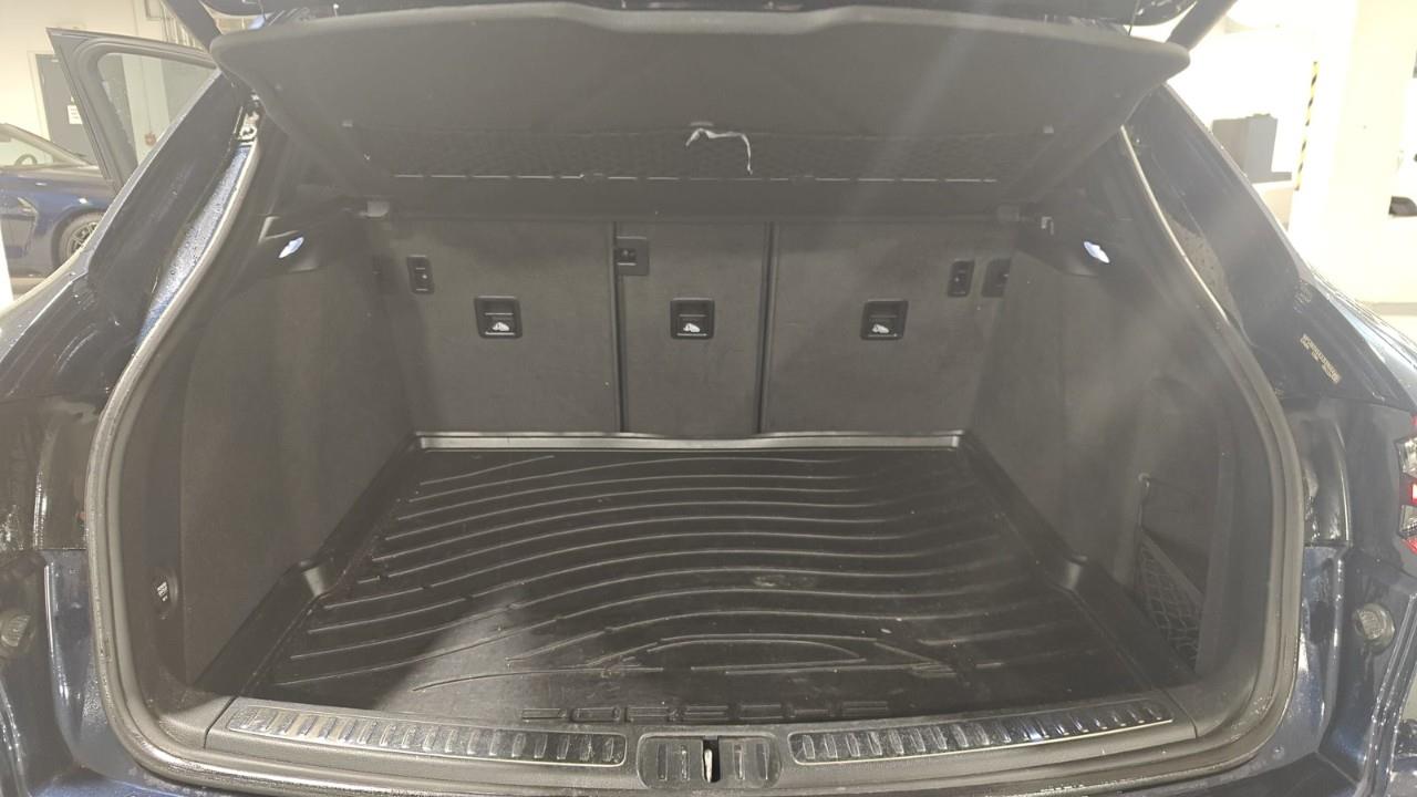 used 2018 Porsche Macan car, priced at $29,977