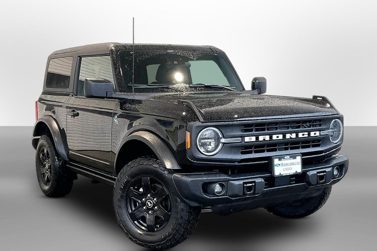 Ford Bronco Black Diamond 2-Door 4WD