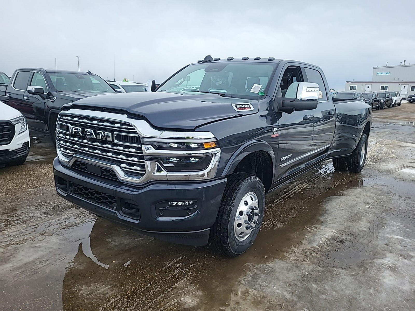 2026 RAM 3500 Limited Crew Cab LB DRW 4WD