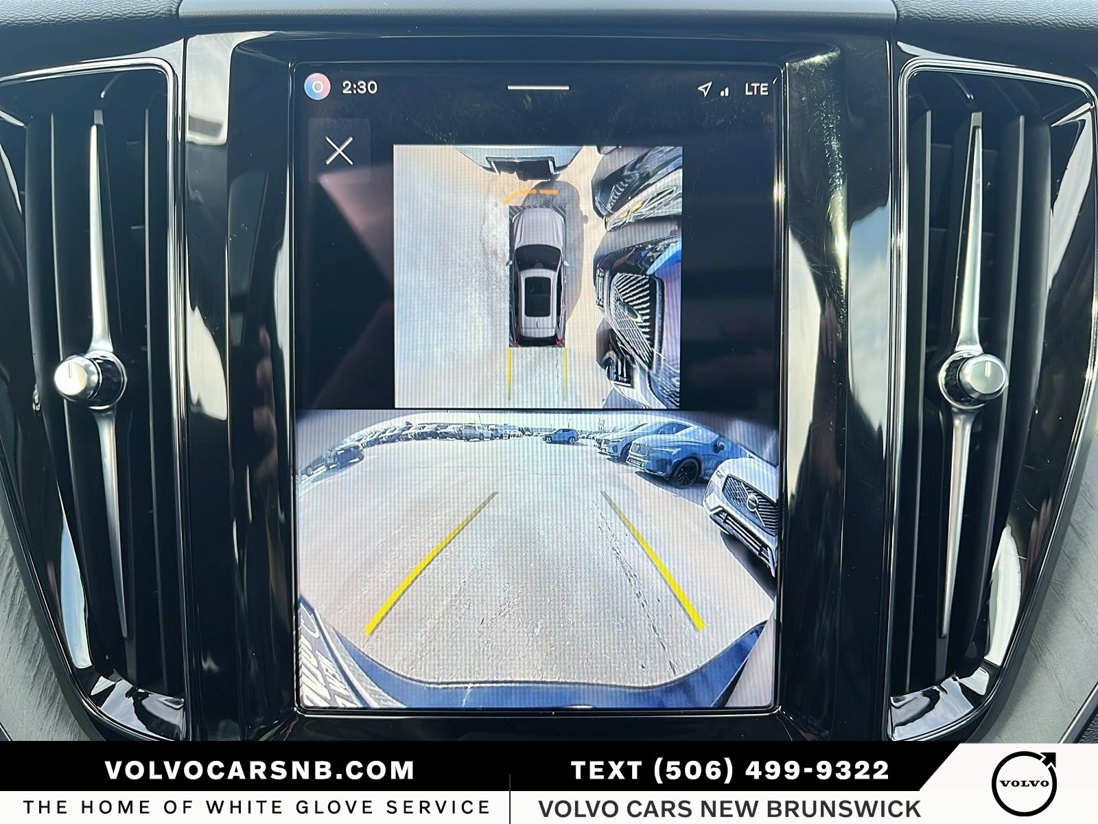 2025 Volvo XC60 B5 Plus Dark Theme