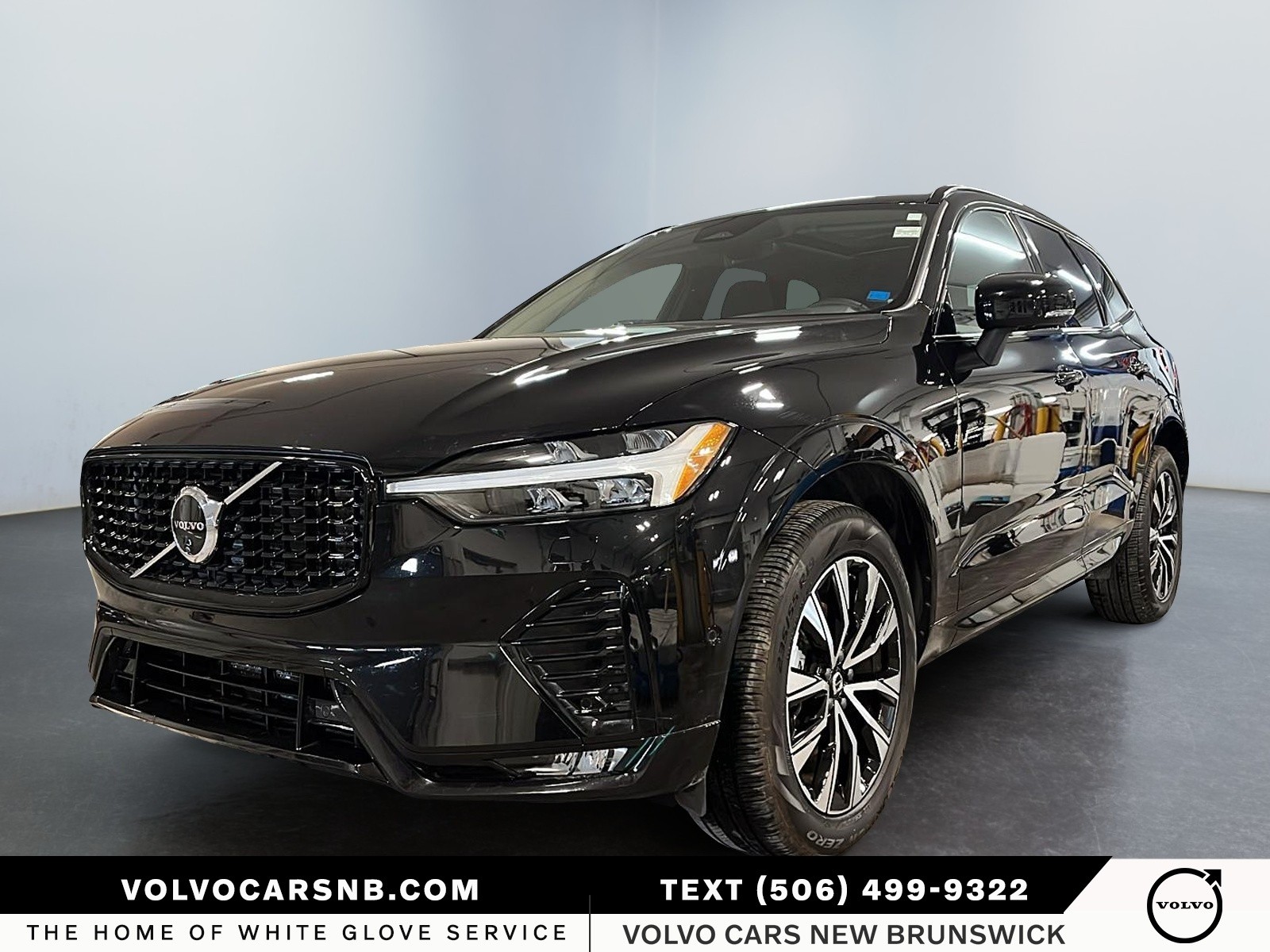 2025 Volvo XC60  B5 Plus Dark Theme