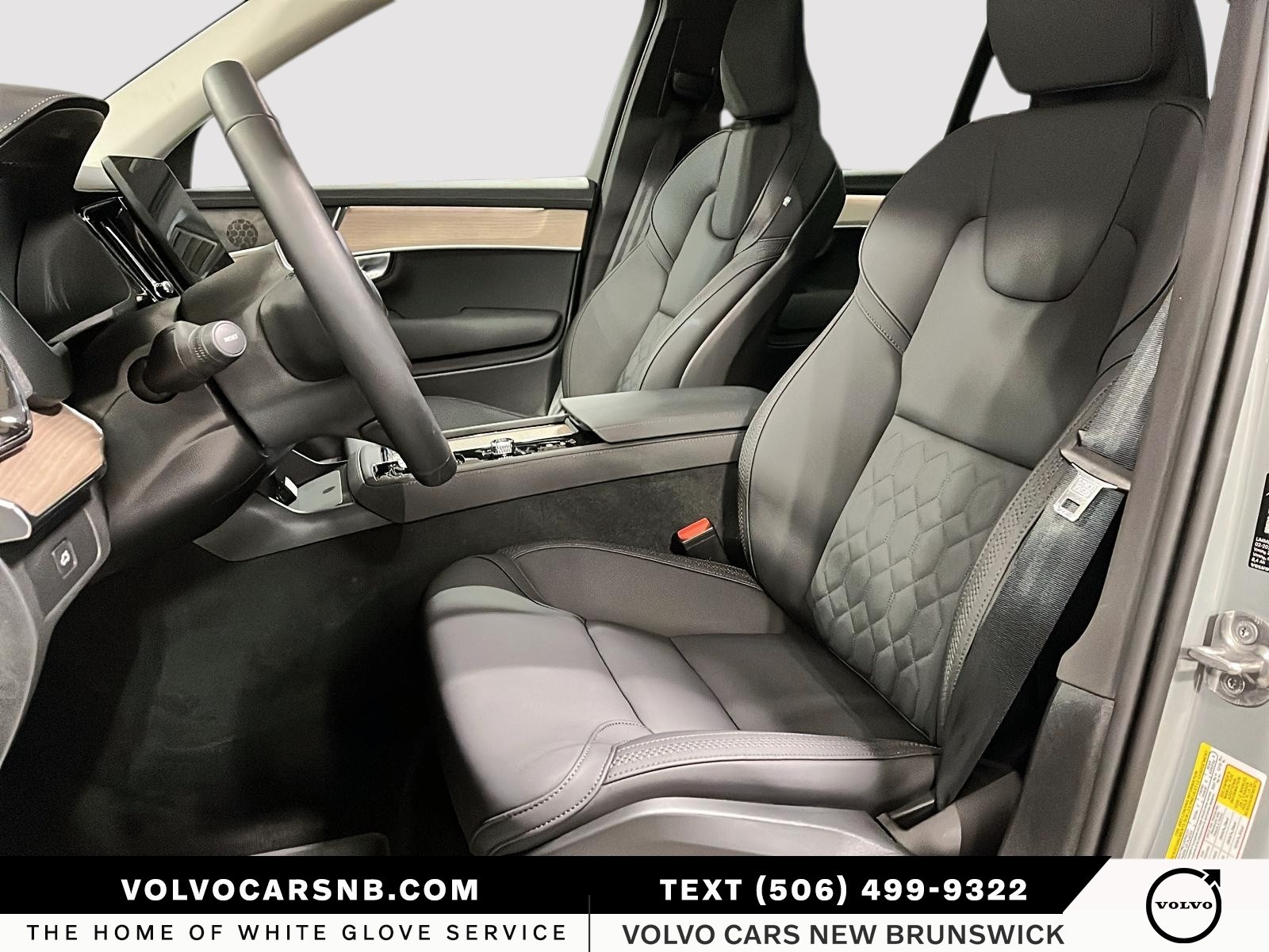 2026 Volvo XC90 B6 Core Bright Theme