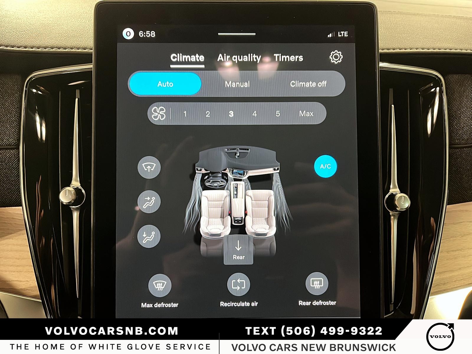 2026 Volvo XC90 B6 Core Bright Theme