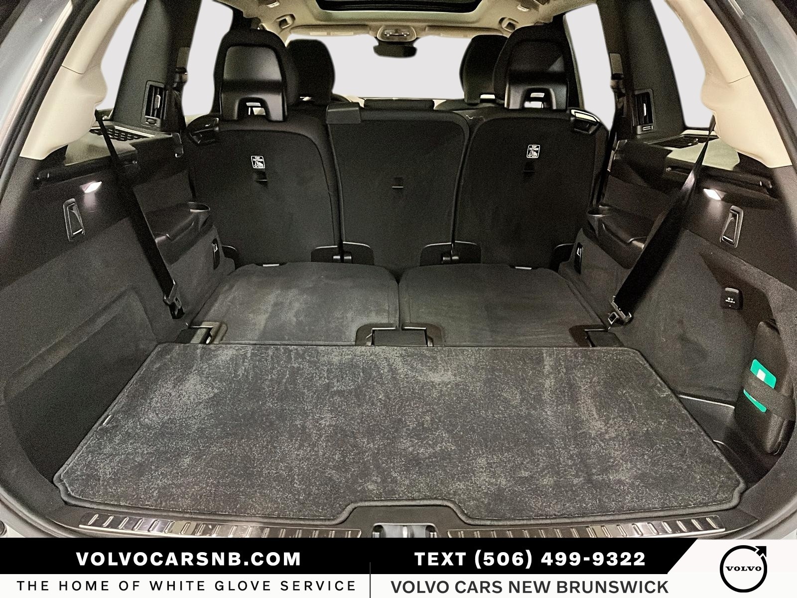 2026 Volvo XC90 B6 Core Bright Theme