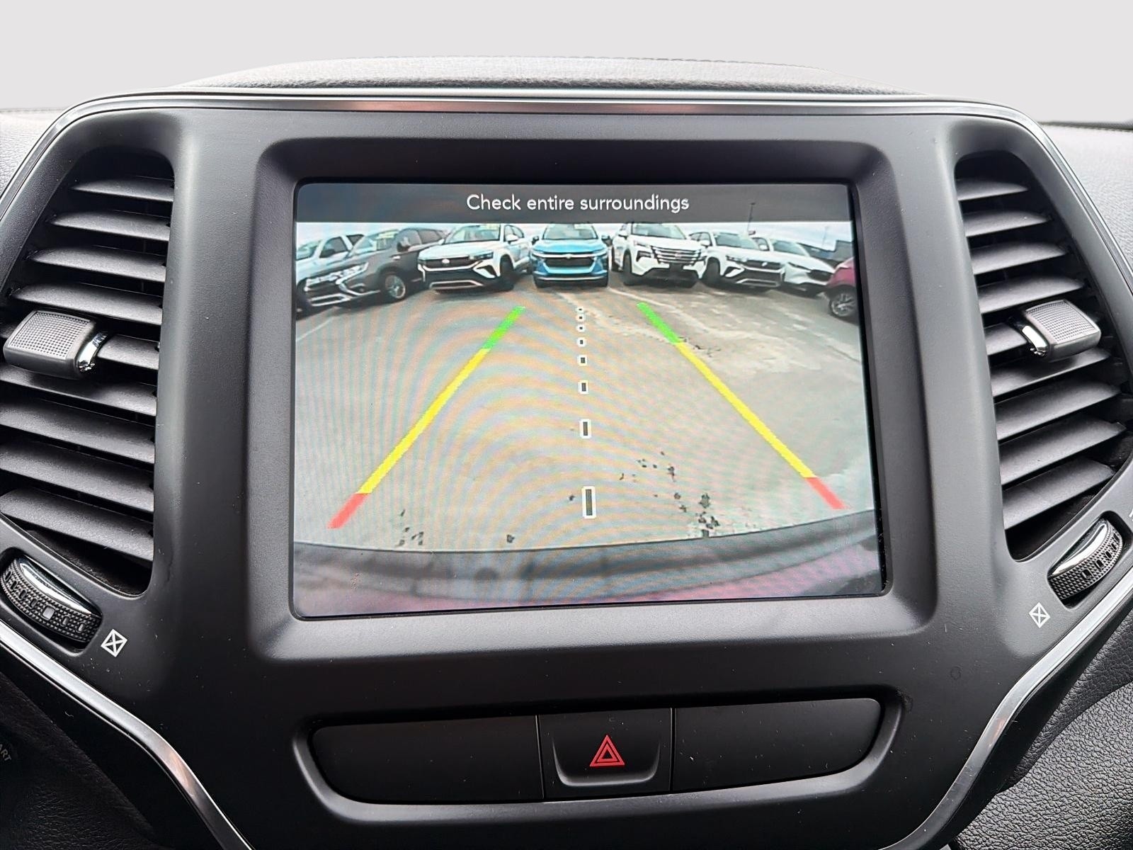 2022 Jeep Cherokee Sport