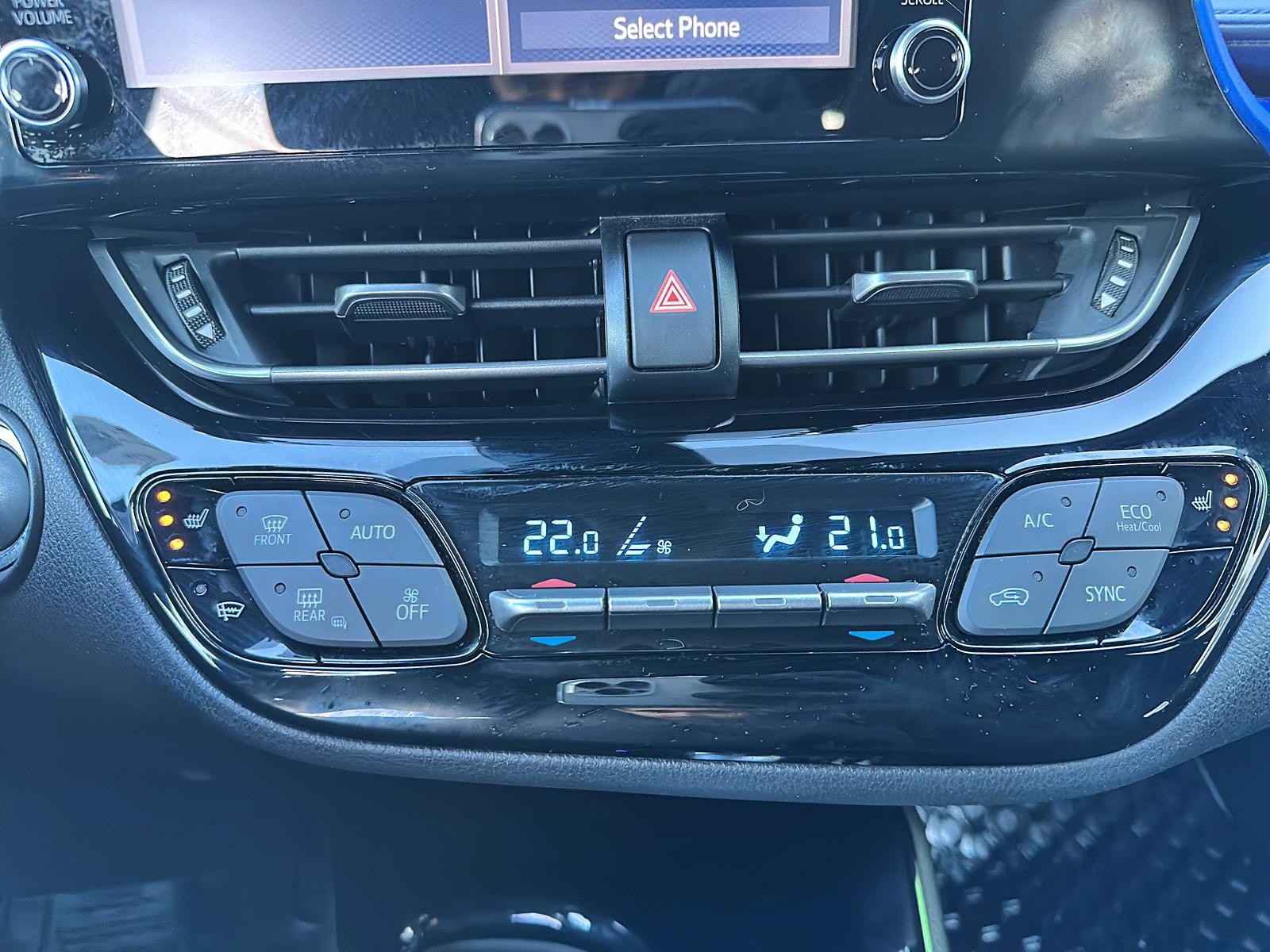 2022 Toyota C-HR XLE Premium