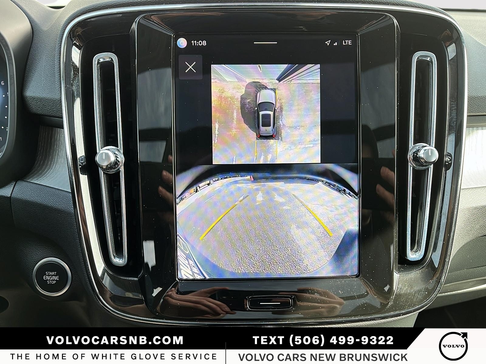 2025 Volvo XC40 B5 Plus Dark Theme