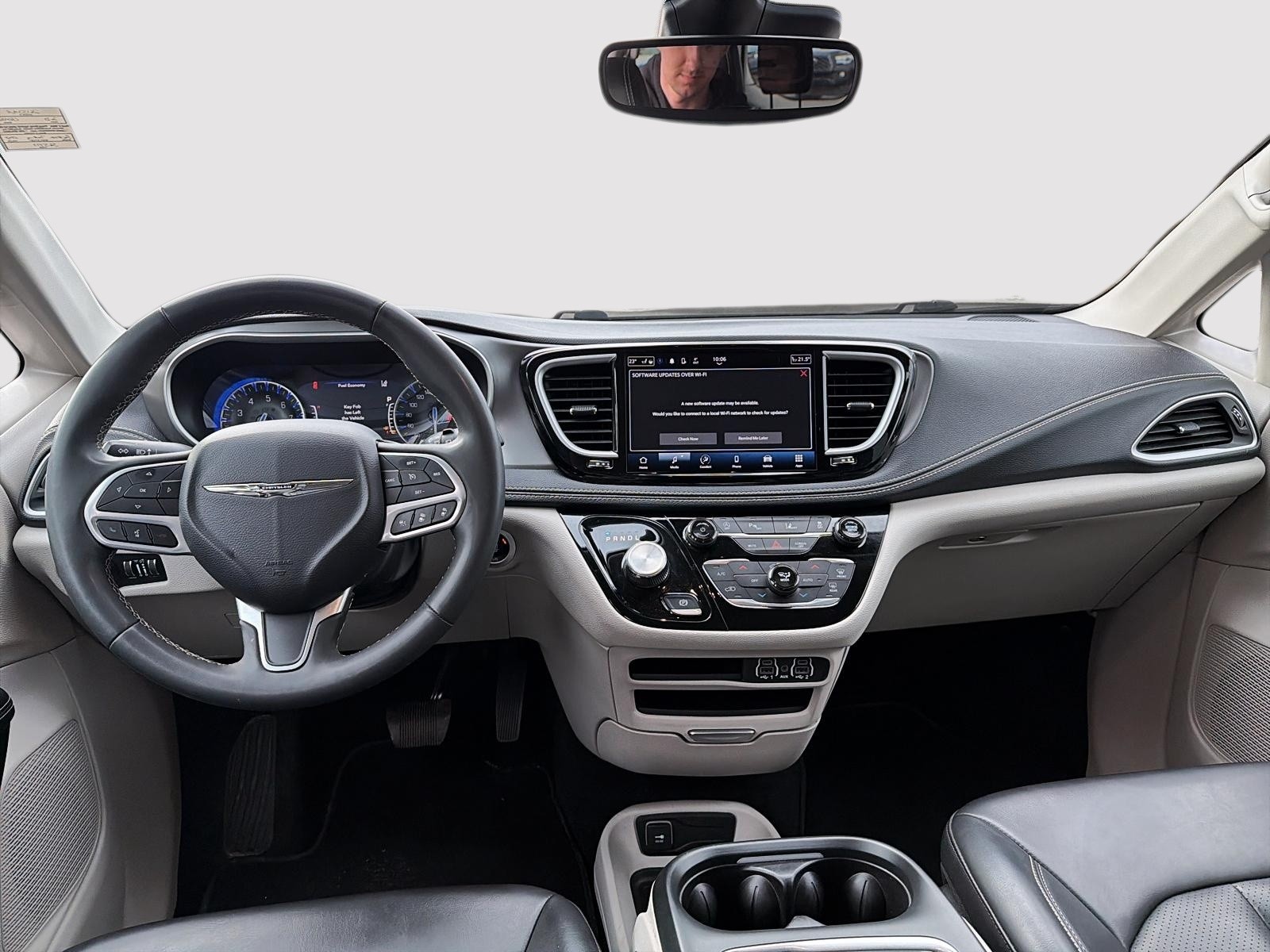 2023 Chrysler Pacifica Touring-L
