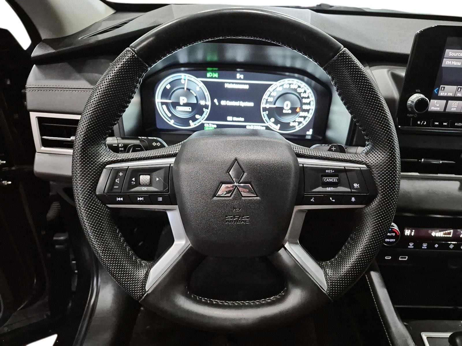 2023 Mitsubishi Outlander Plug-In Hybrid ES