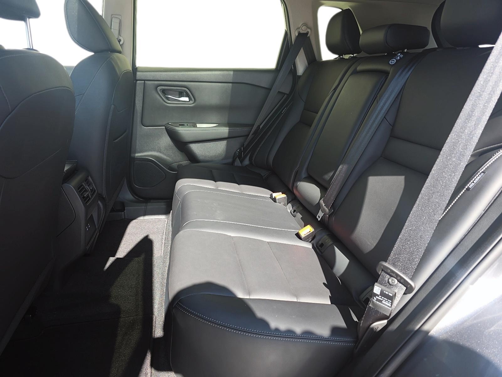 2025 Nissan Rogue Midnight Edition