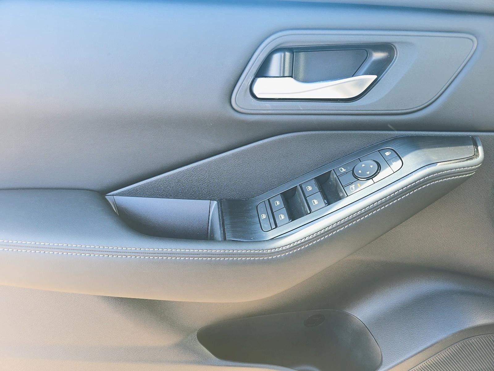 2025 Nissan Rogue Midnight Edition