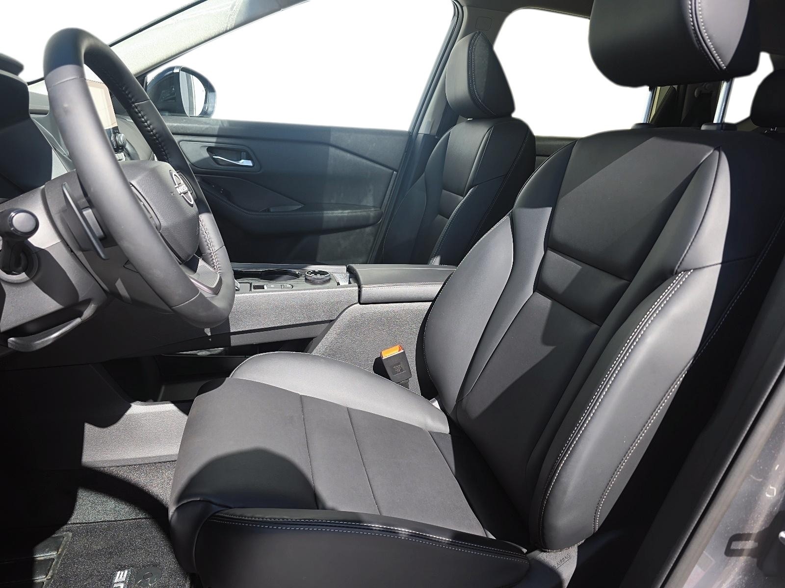 2025 Nissan Rogue Midnight Edition