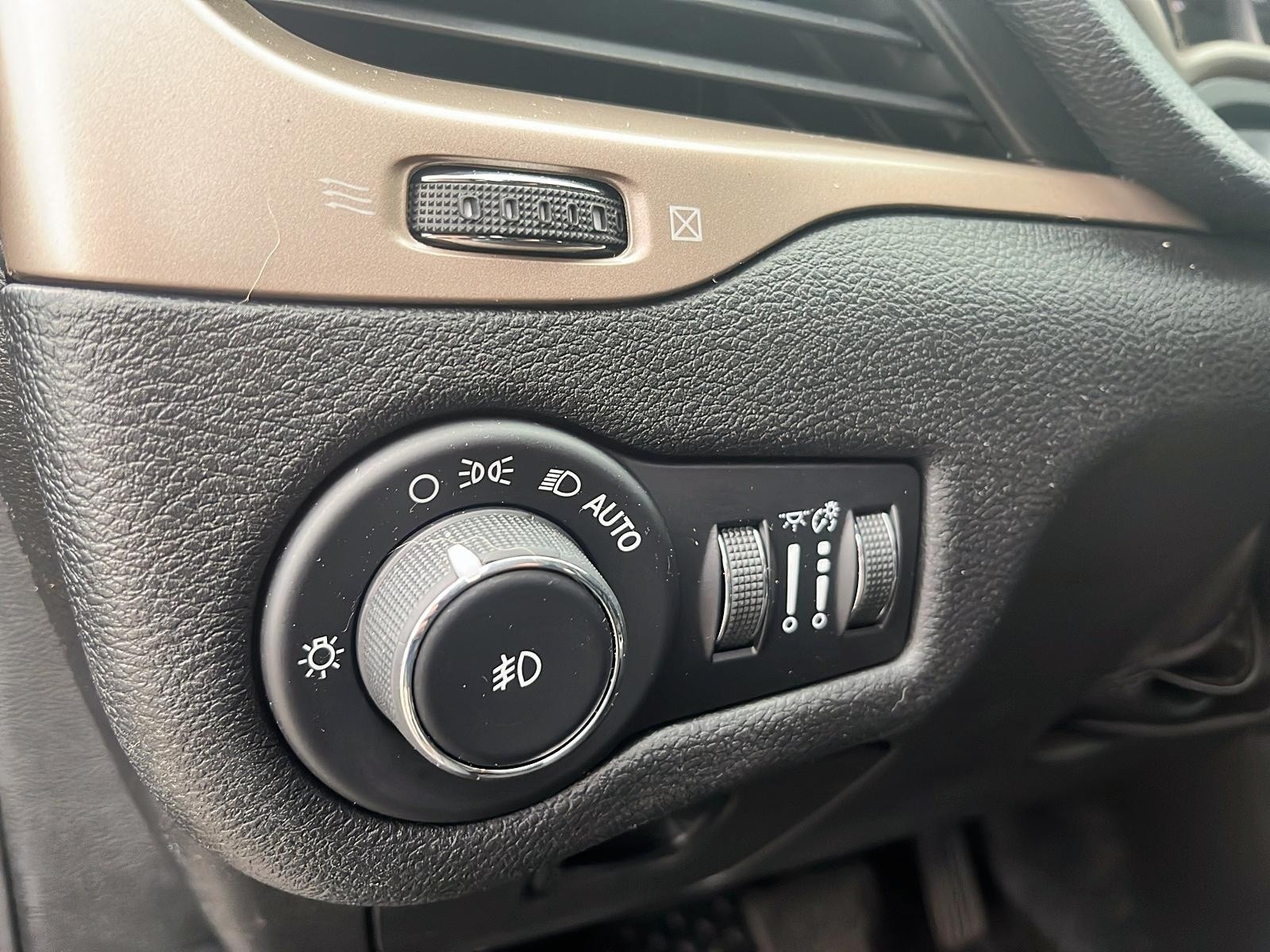 2017 Jeep Cherokee North