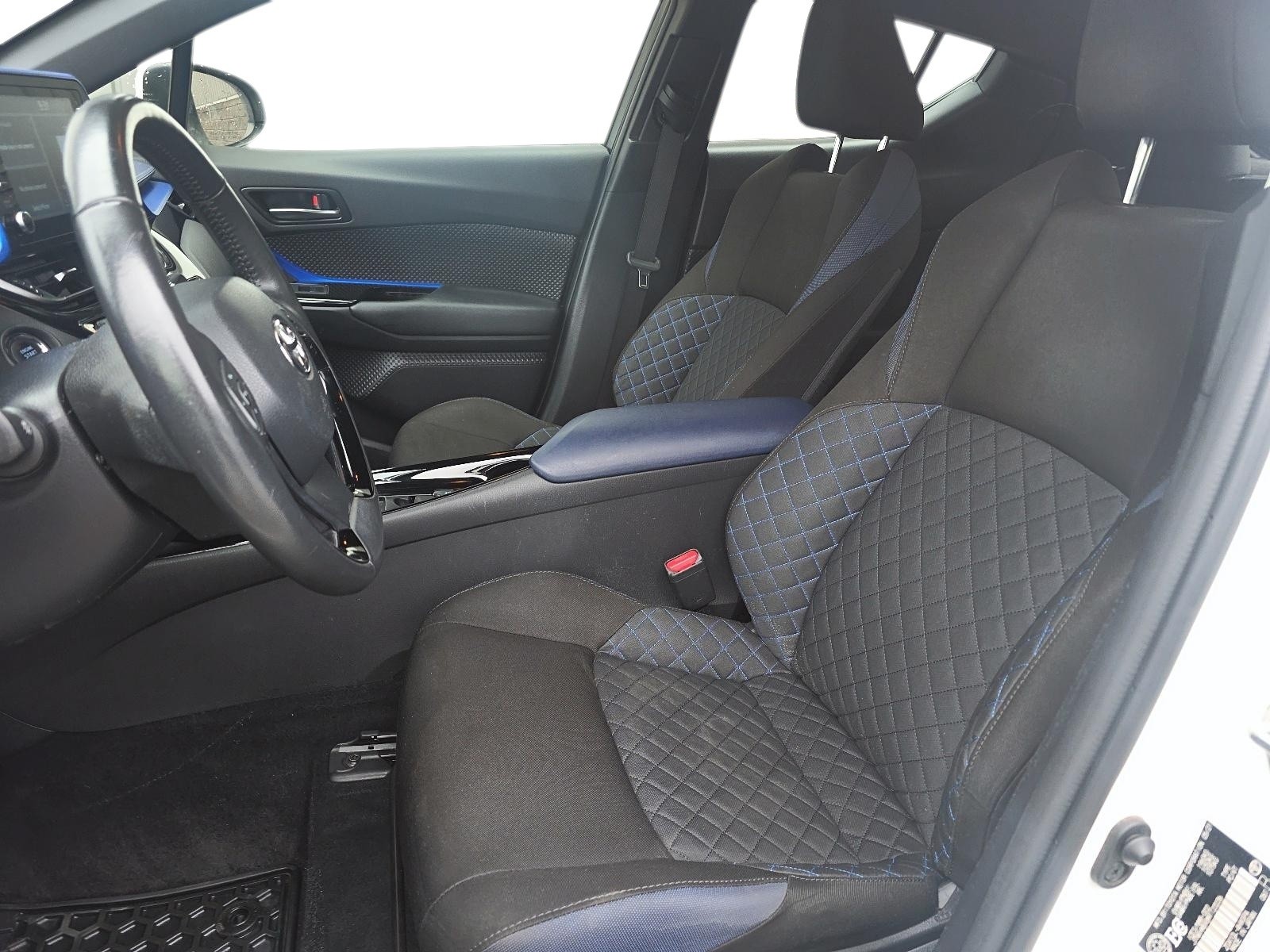 2021 Toyota C-HR XLE Premium