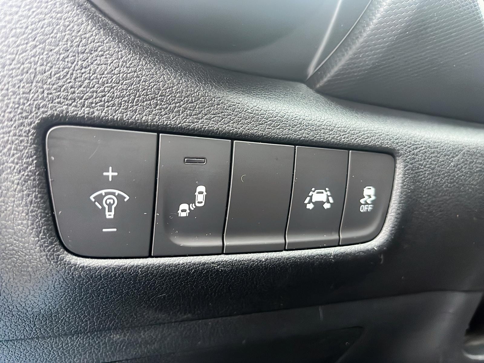 2019 Hyundai Kona 2.0L Luxury