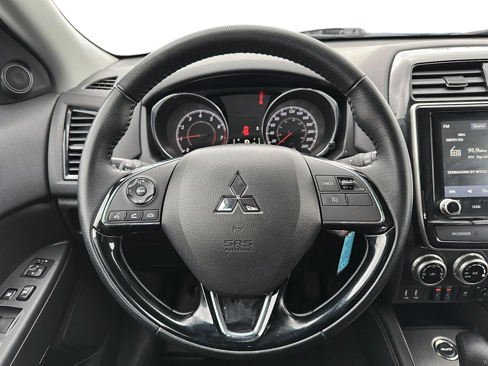 2024 Mitsubishi RVR SE