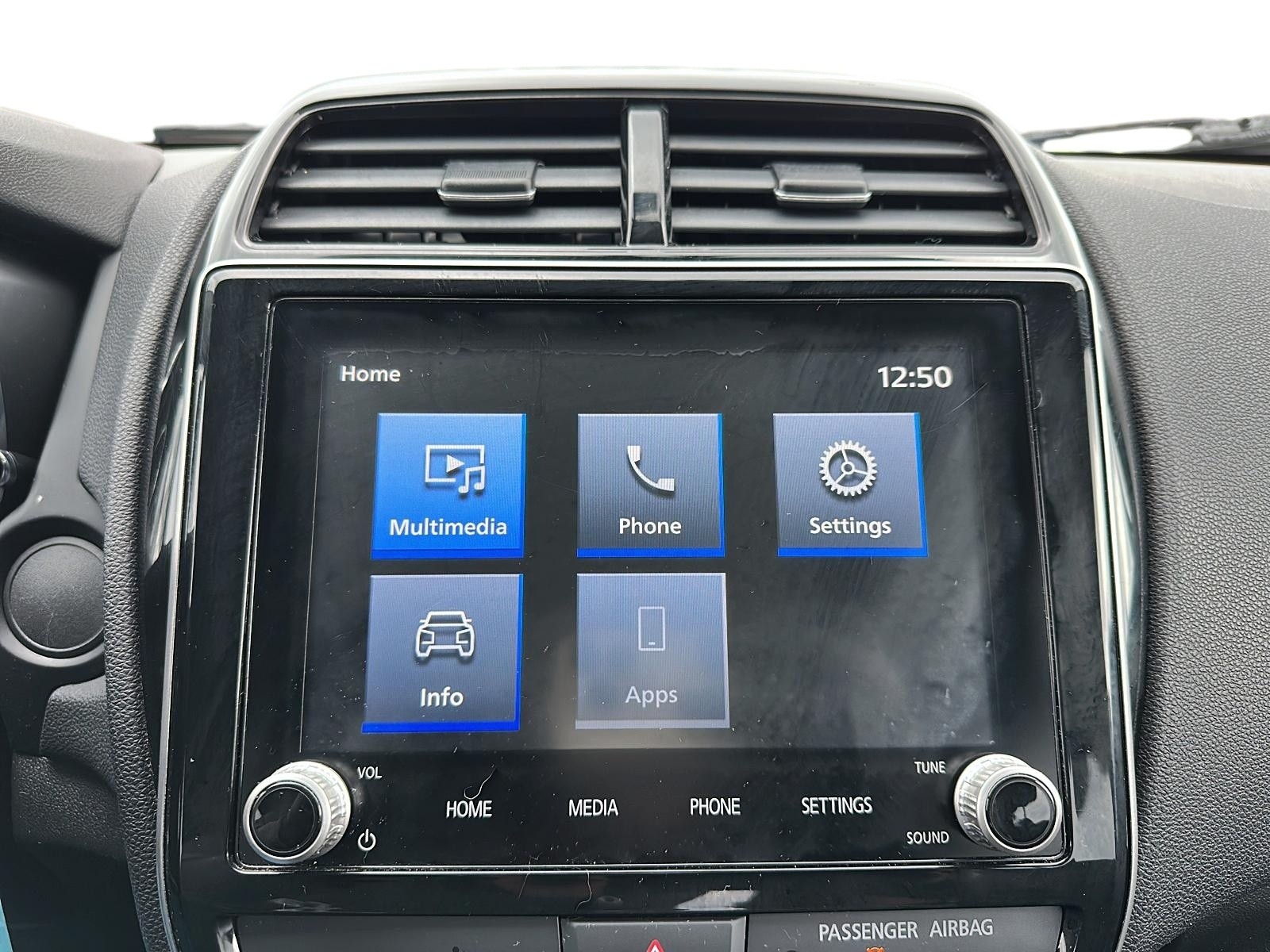 2024 Mitsubishi RVR SE