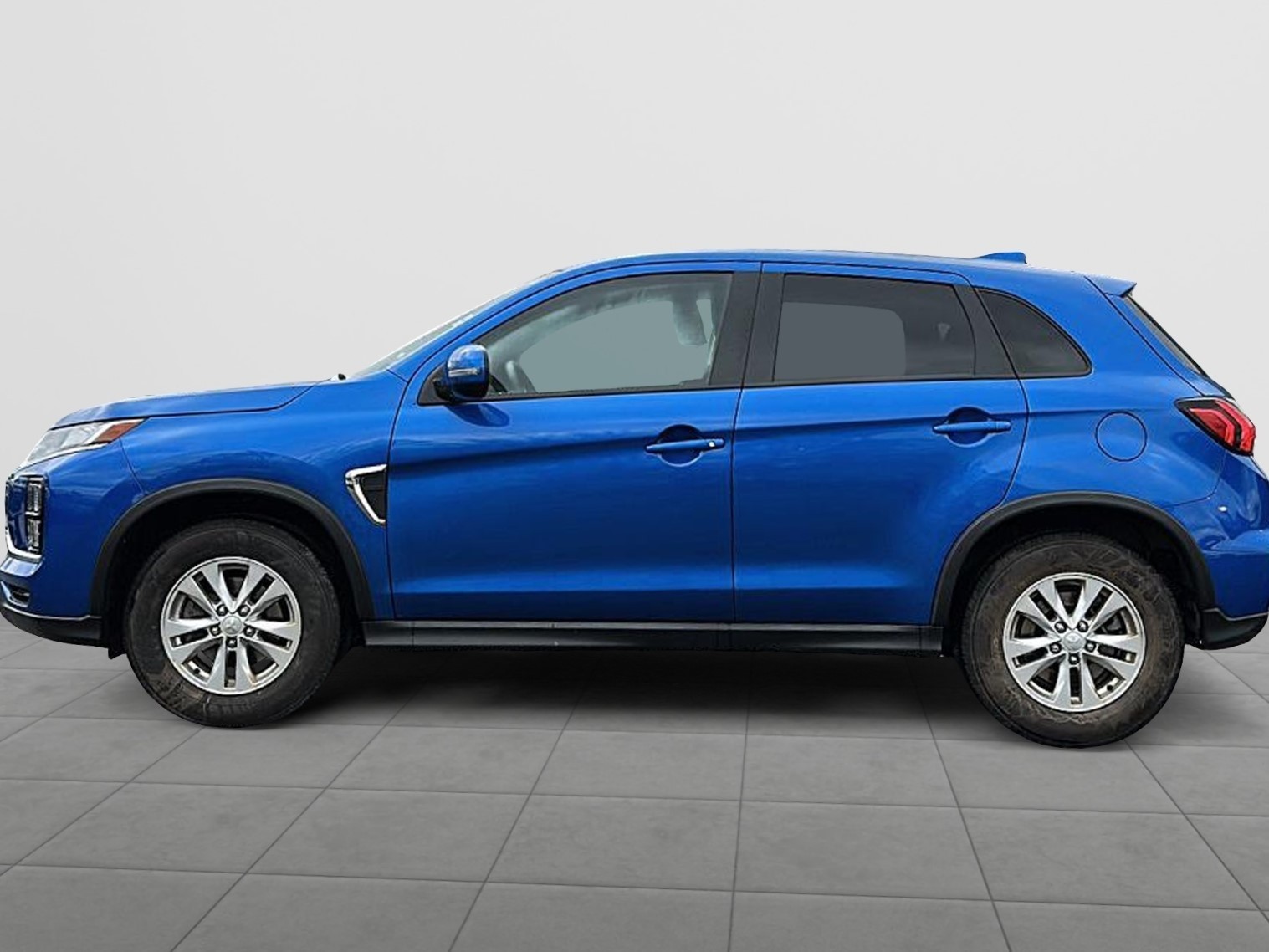 2024 Mitsubishi RVR SE