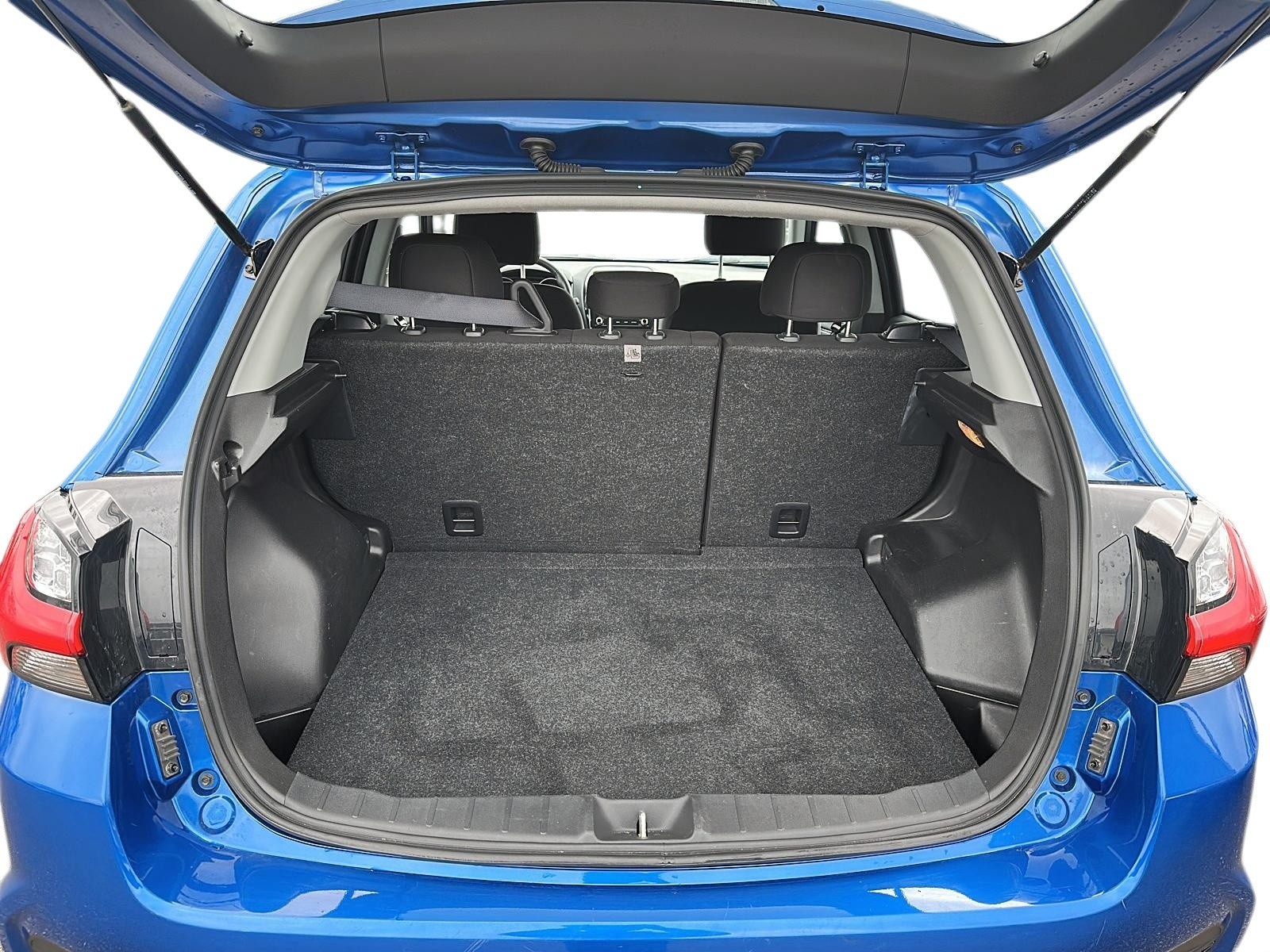 2024 Mitsubishi RVR SE