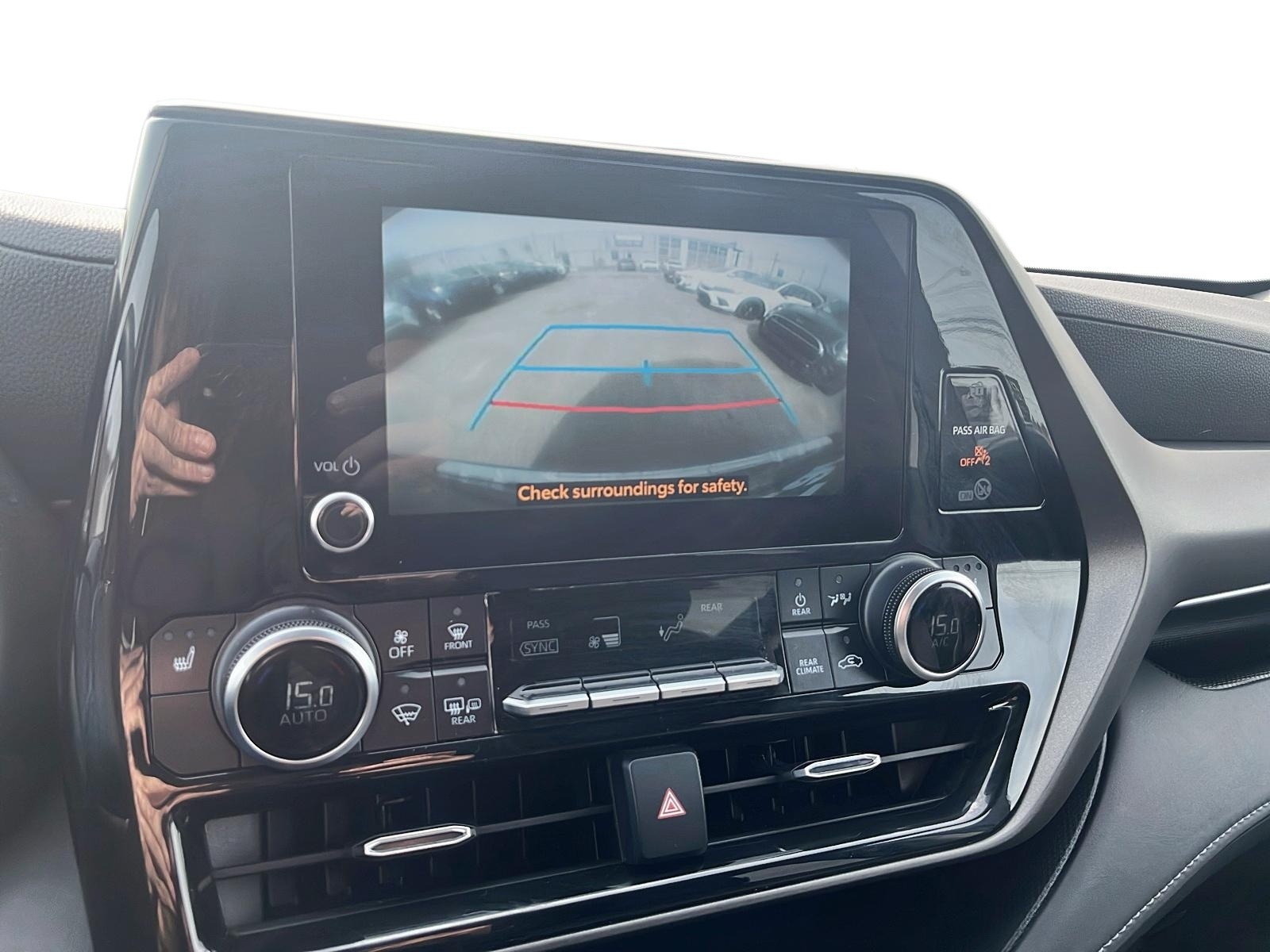 2023 Toyota Highlander LE