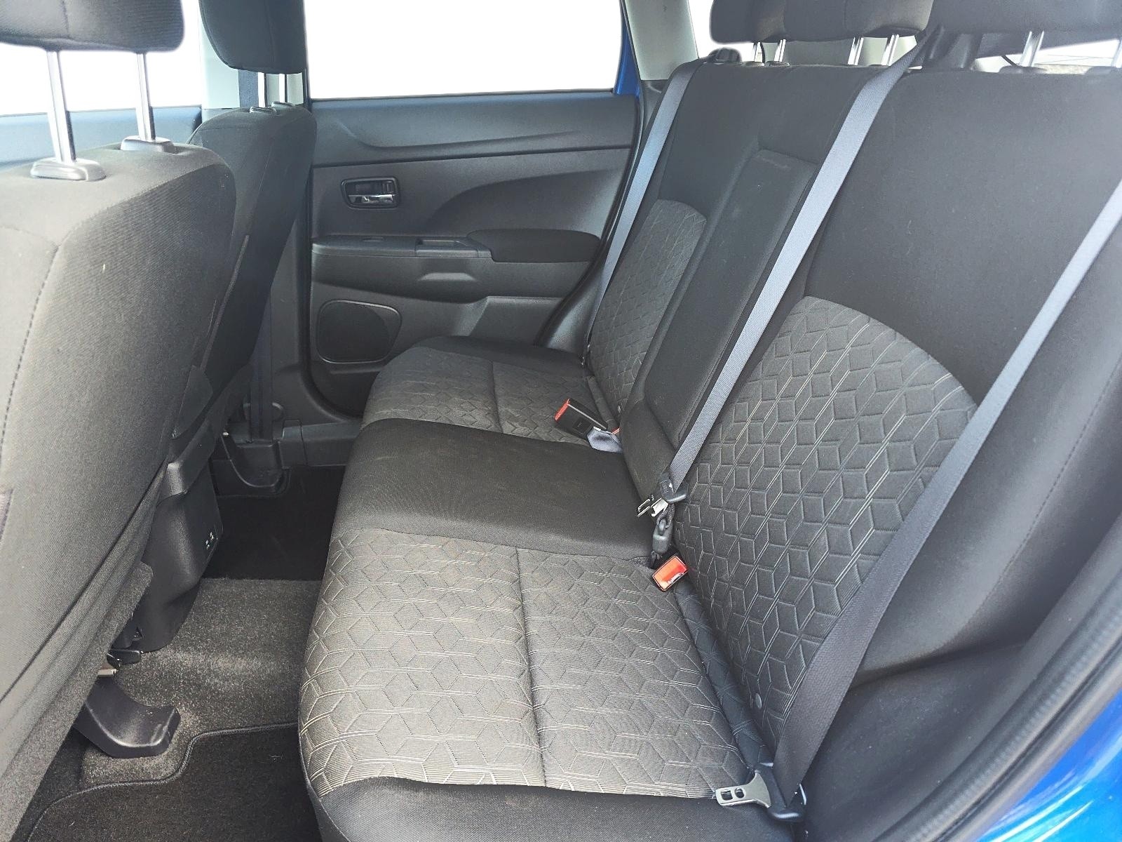 2024 Mitsubishi RVR SE