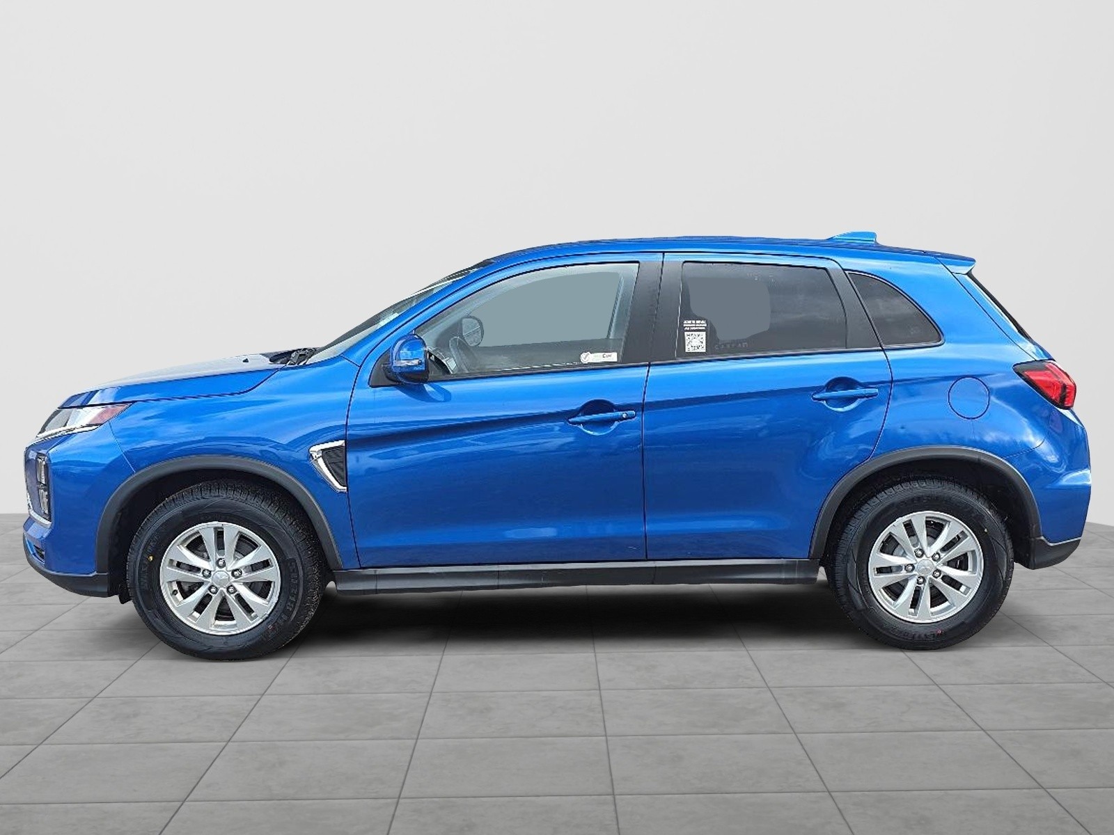 2024 Mitsubishi RVR SE